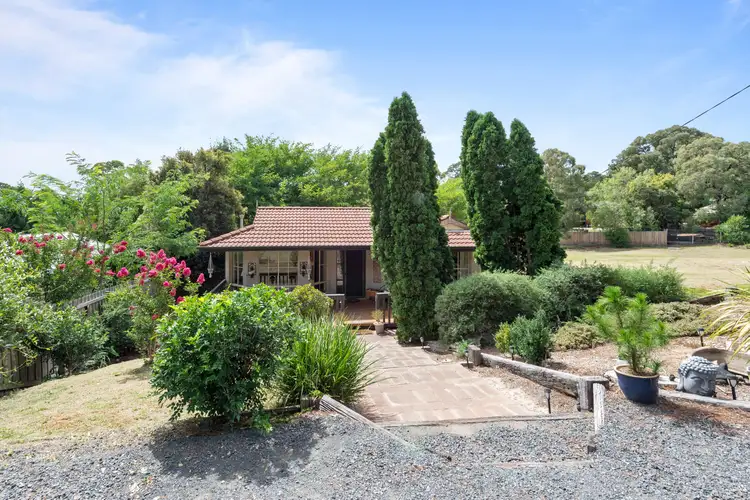 17 Banksia Street, Montrose VIC 3765