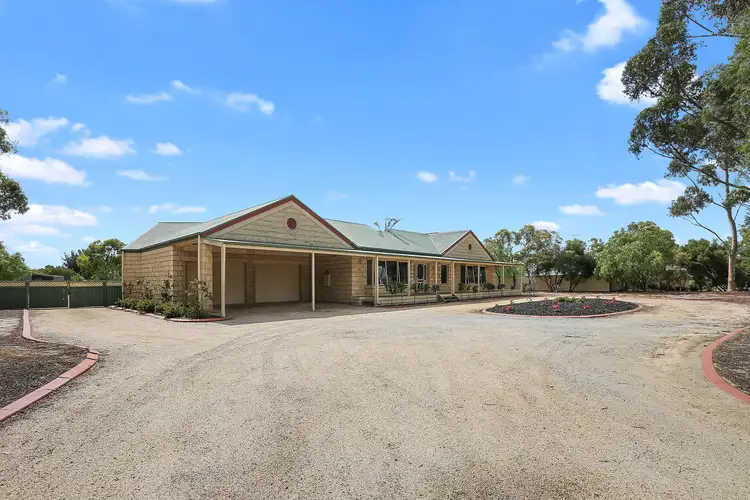 Second view of Homely house listing, 20 Nossal Court, Lara VIC 3212