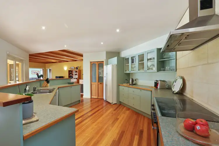 Fifth view of Homely house listing, 20 Nossal Court, Lara VIC 3212