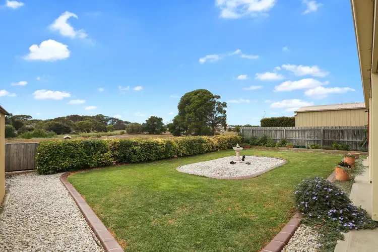 11 Menzies Close, Lara VIC 3212