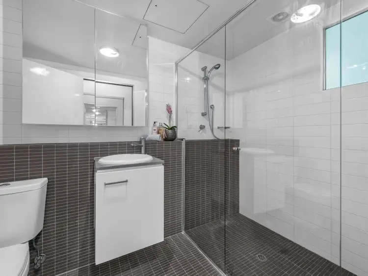 Sixth view of Homely unit listing, 40/89 Lambert Street, Kangaroo Point QLD 4169