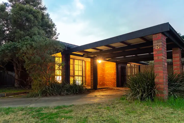 8 Grebe Court, Carrum Downs VIC 3201