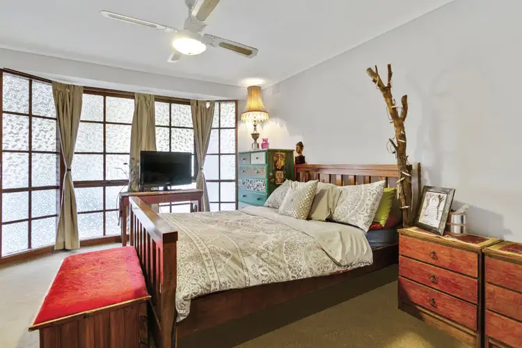 Sixth view of Homely house listing, 8 Grebe Court, Carrum Downs VIC 3201