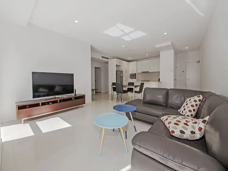 Main view of Homely apartment listing, 2/42 Sanders Street, Upper Mount Gravatt QLD 4122