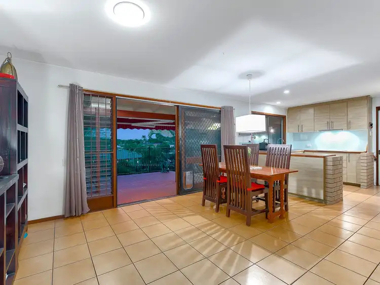 Fifth view of Homely house listing, 8 Rigg Place, Mcdowall QLD 4053