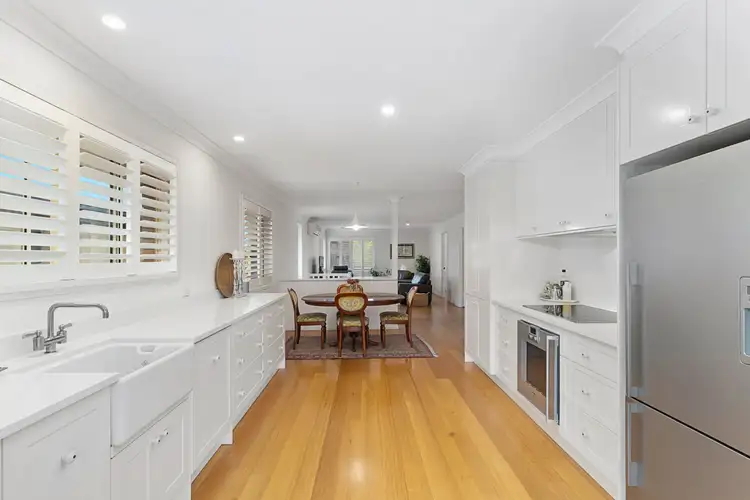 35 Adam Street, Wynnum QLD 4178