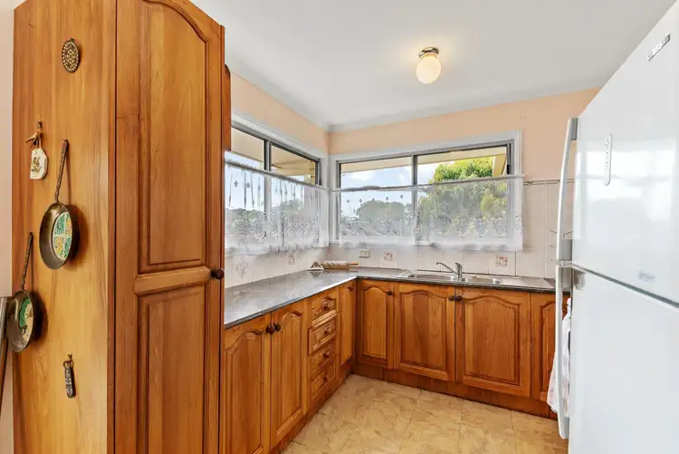 Fifth view of Homely house listing, 4 Mana Court, Deception Bay QLD 4508