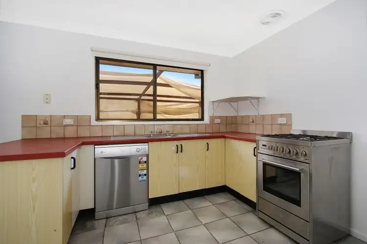 Second view of Homely house listing, 2 Graetz Court, Lavington NSW 2641