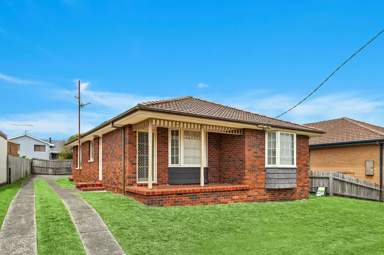 Second view of Homely block of units listing, 21 Osborne Parade, Warilla NSW 2528