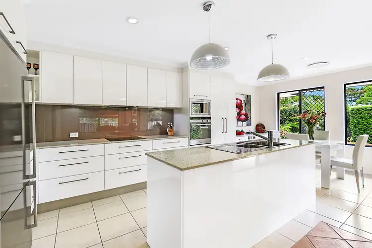 13/4 Bronberg Court, Southport QLD 4215