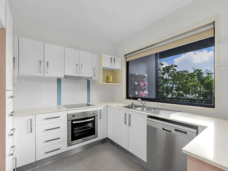 1/28 Hood Street, Sherwood QLD 4075