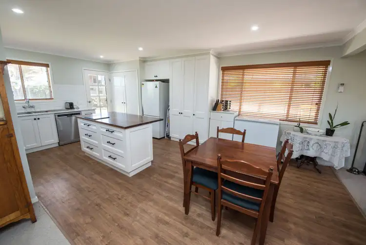 Fifth view of Homely house listing, 21 Mellor Grove, Swan Hill VIC 3585