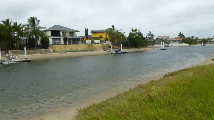 54 Lakeview Boulevard, Mermaid Waters QLD 4218