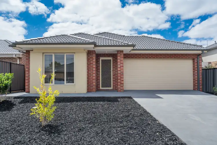 Second view of Homely house listing, 14 Hollows Court, Craigieburn VIC 3064