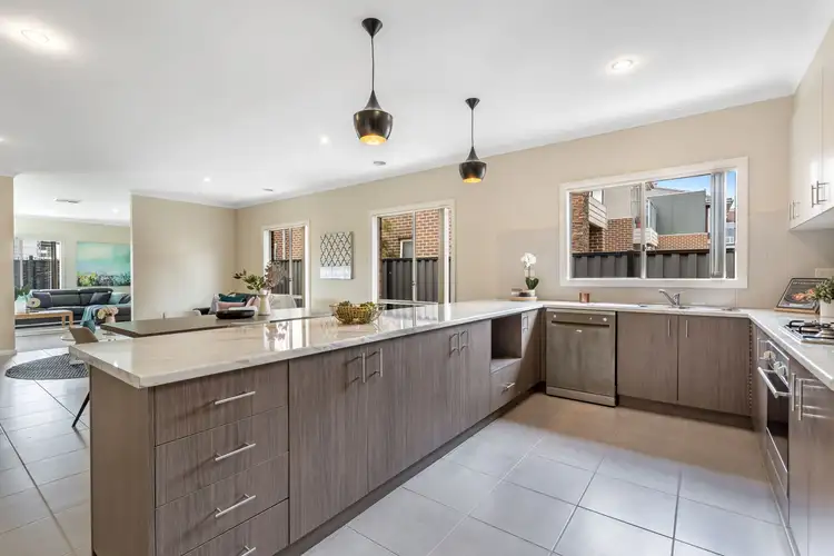 Sixth view of Homely house listing, 14 Hollows Court, Craigieburn VIC 3064
