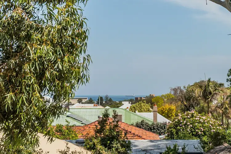 25 Fraser Street, East Fremantle WA 6158