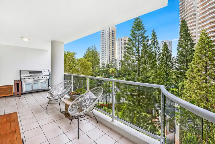 16/1 Hughes Avenue, Main Beach QLD 4217