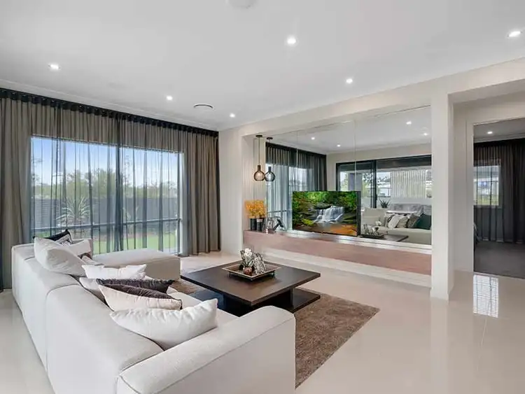 32 Hans Street, Upper Coomera QLD 4209