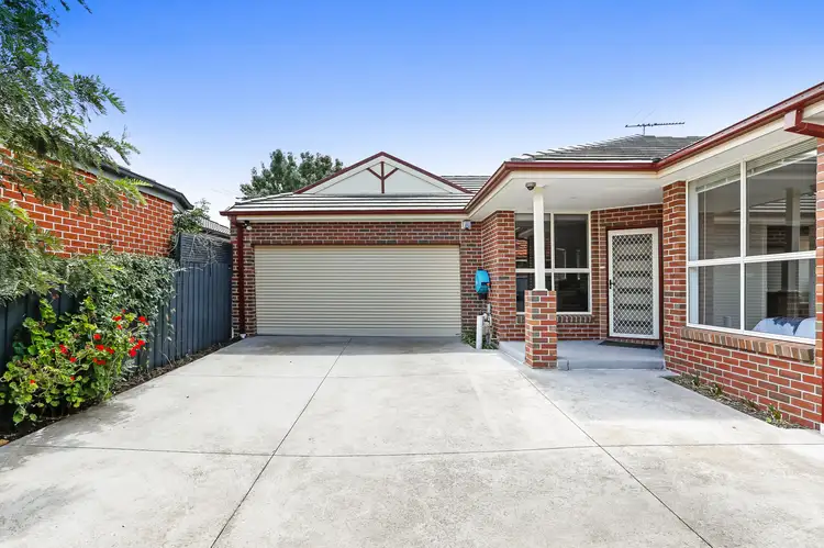 Main view of Homely unit listing, 16A Sunset Boulevard, Jacana VIC 3047