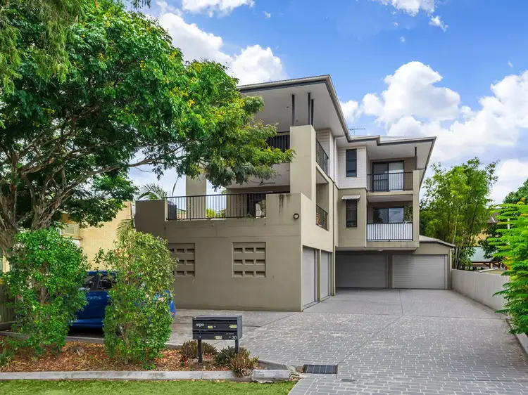Main view of Homely unit listing, 2/30 Railway Street, Alderley QLD 4051