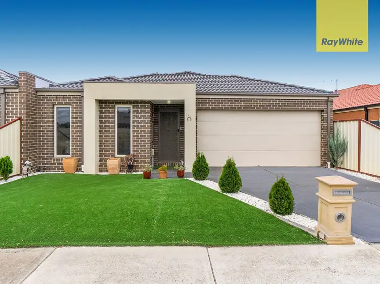 2/1 Charlotte Avenue, Harkness VIC 3337