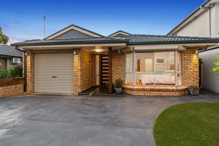 42 Blamey Road, Wattle Grove NSW 2173