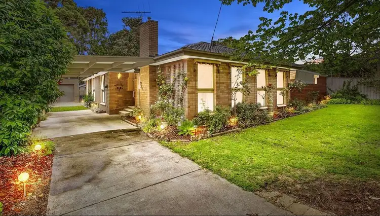 17 Hinton Street, Rosebud VIC 3939