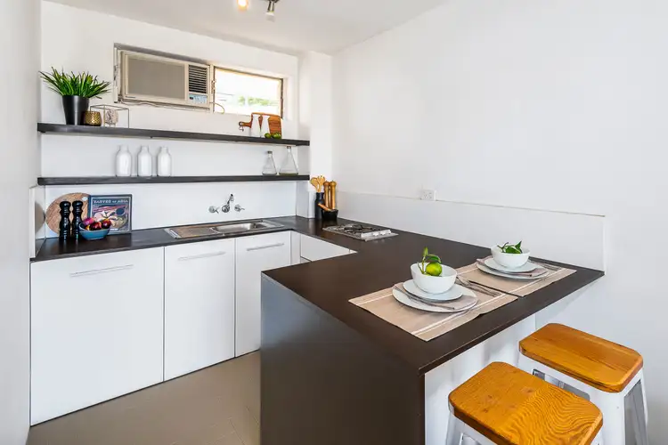 Fifth view of Homely apartment listing, 10/72 Markwell Street, Hamilton QLD 4007