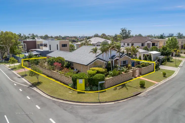 2 Braemer Court, Benowa Waters QLD 4217