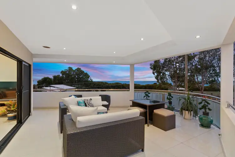 705 Esplanade, Lota QLD 4179