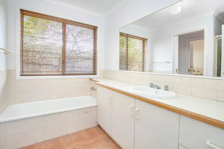 Fourth view of Homely unit listing, 4 Lea Way, Rosebud VIC 3939
