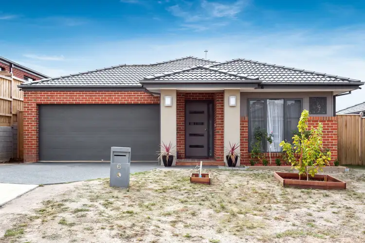 6 Sunnybank Way, Pakenham VIC 3810