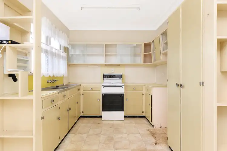 Fifth view of Homely house listing, 102 Albert Street, Margate QLD 4019