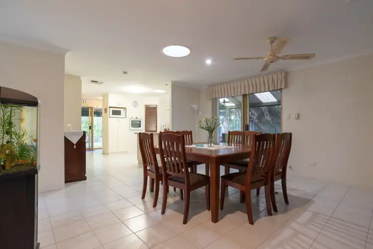 107 Bolderwood Drive, South Lake WA 6164