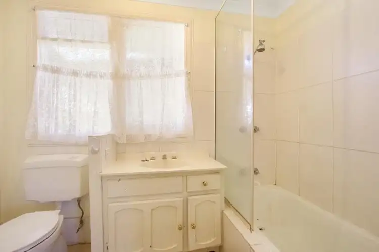 Fifth view of Homely house listing, 364 Woomera Crescent, Lavington NSW 2641