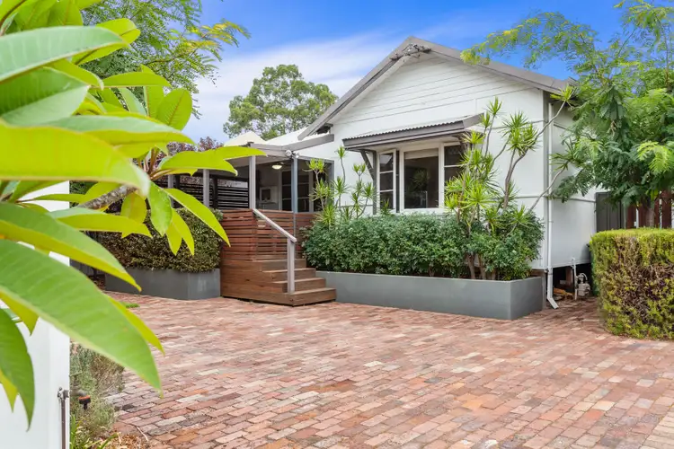 11 Sleight Street, St James WA 6102