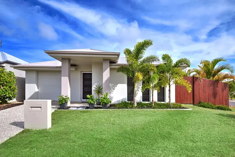 2 Stradbroke Street, Mountain Creek QLD 4557