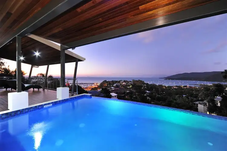 15 Kara Crescent, Airlie Beach QLD 4802
