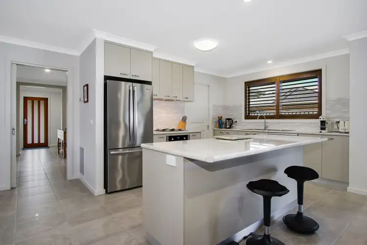 Sixth view of Homely house listing, 10 Gilson Place, Howlong NSW 2643