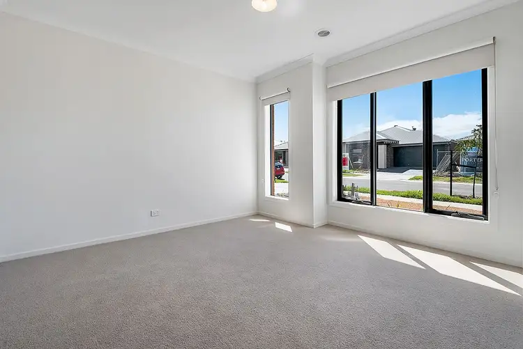 Second view of Homely house listing, 17 Featherwood Crescent, Craigieburn VIC 3064
