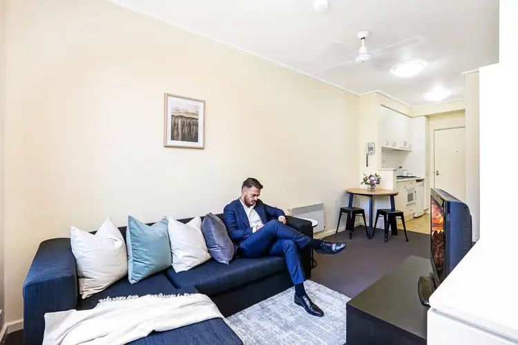 5119/570 Lygon Street, Carlton VIC 3053