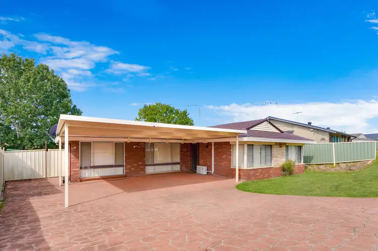 10 Semillon Crescent, Eschol Park NSW 2558