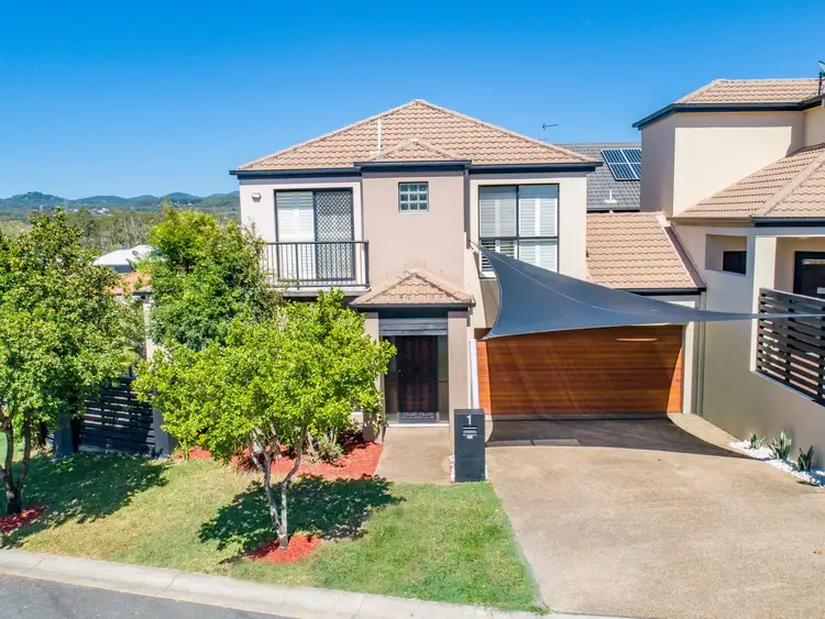 2/1 Montville Court, Varsity Lakes QLD 4227
