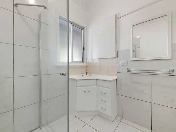Sixth view of Homely house listing, 2 Kathryn Street, Benalla VIC 3672