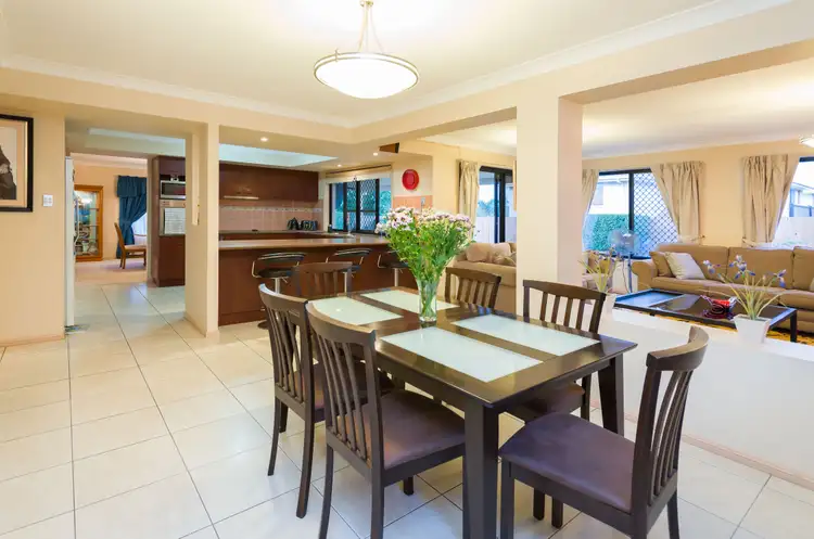 Fifth view of Homely house listing, 6 Picardie Close, Mansfield QLD 4122
