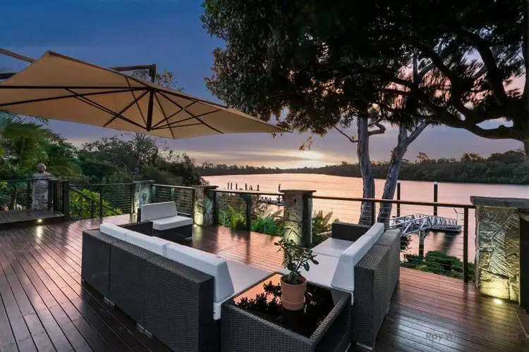 51 Brisbane Corso, Fairfield QLD 4103