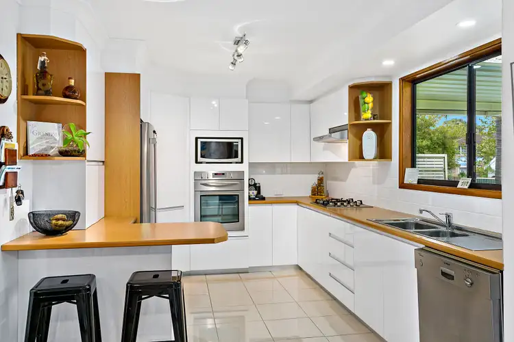 Second view of Homely house listing, 3 Galga Place, Oak Flats NSW 2529