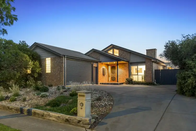 25 Hopetoun Road, Werribee VIC 3030