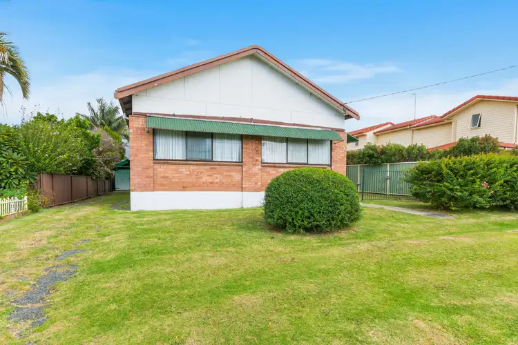 8 John Street, Woonona NSW 2517