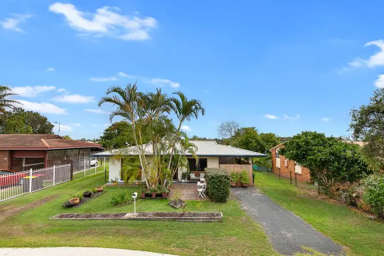 12 Vanda Street, Urangan QLD 4655